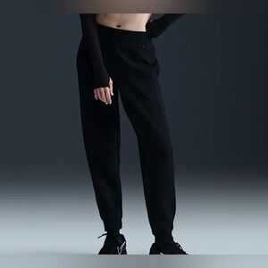 Nike Dri-FIT 24.7 Impossibly Soft joggers